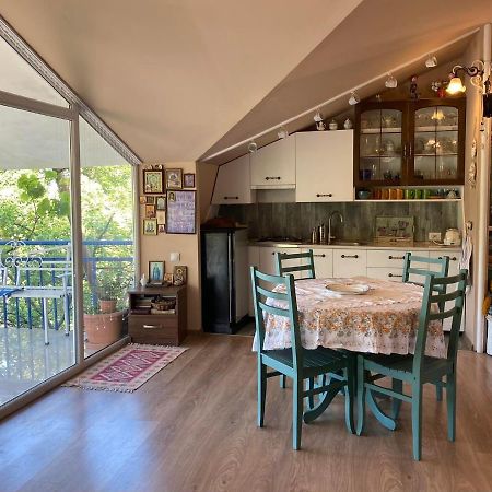 תלאווי Nino'S Veranda Apartment מראה חיצוני תמונה